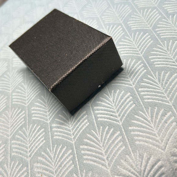 black O cuff links - Picture 3 of 8